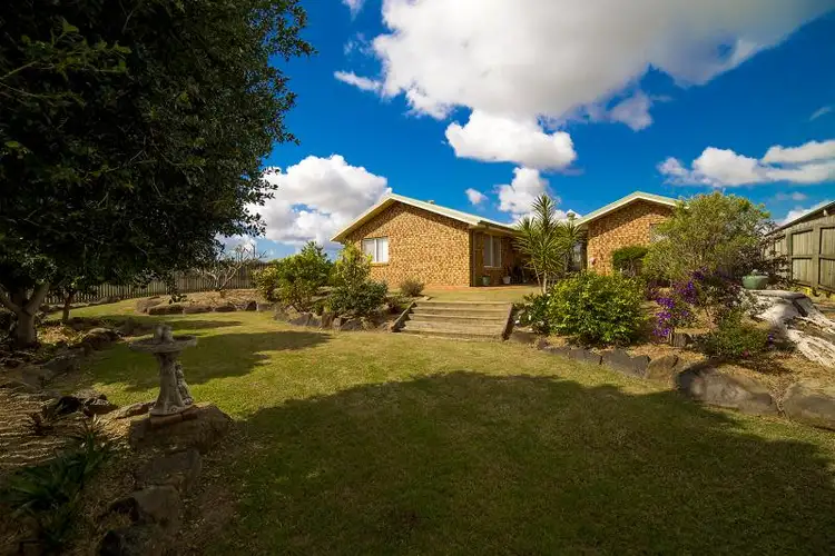 4 Pettigrew Drive, Kalkie QLD 4670