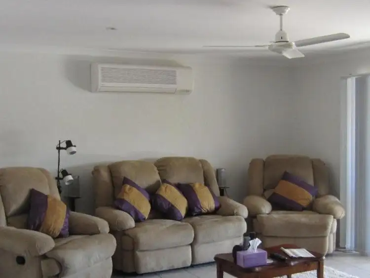 Fifth view of Homely semi-detached listing, 1/51 Headsail Drive, Banksia Beach QLD 4507