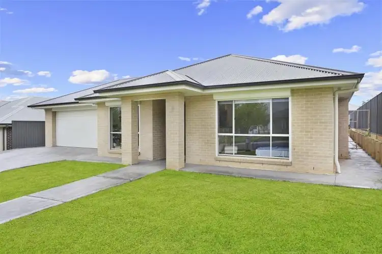 8 Armstrong Road, Appin NSW 2560