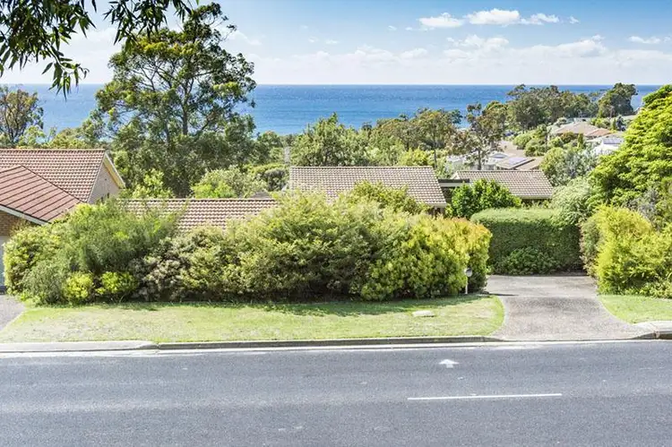 22 Golf  Circuit, Tura Beach NSW 2548