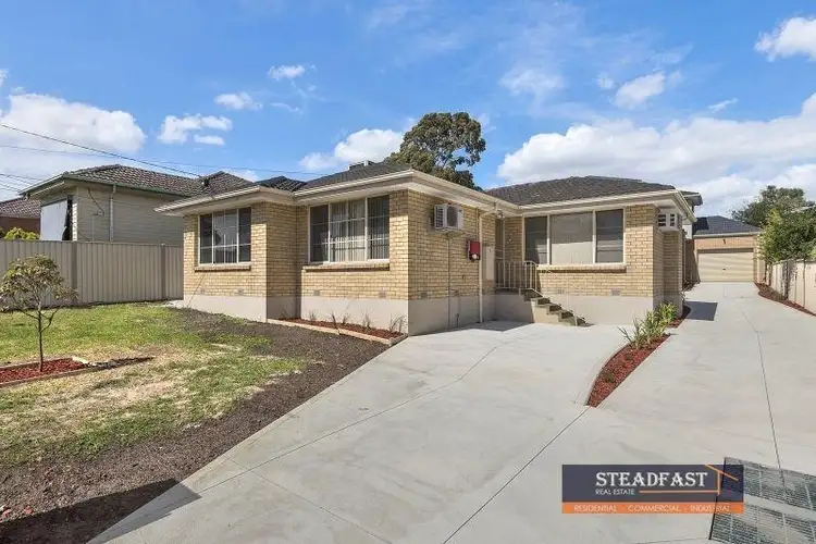 13 McLaughlan Avenue, Eumemmerring VIC 3177