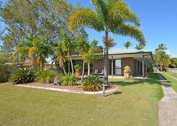 120 Hammond Street, Urangan QLD 4655