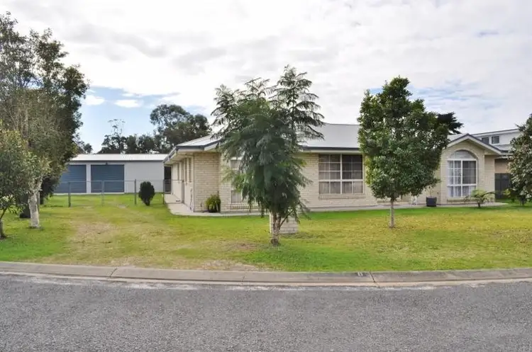 8 Kirkwood Place, Stuarts Point NSW 2441