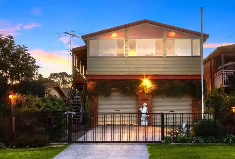 29 Montrose Street, Mannering Park NSW 2259