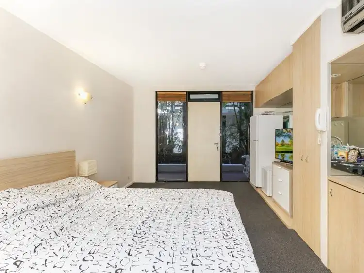 Fourth view of Homely apartment listing, 106/6-8 Ward Avenue, Elizabeth Bay NSW 2011