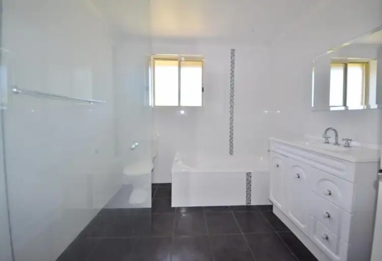 Fifth view of Homely house listing, 8 Gillett Close, Macksville NSW 2447