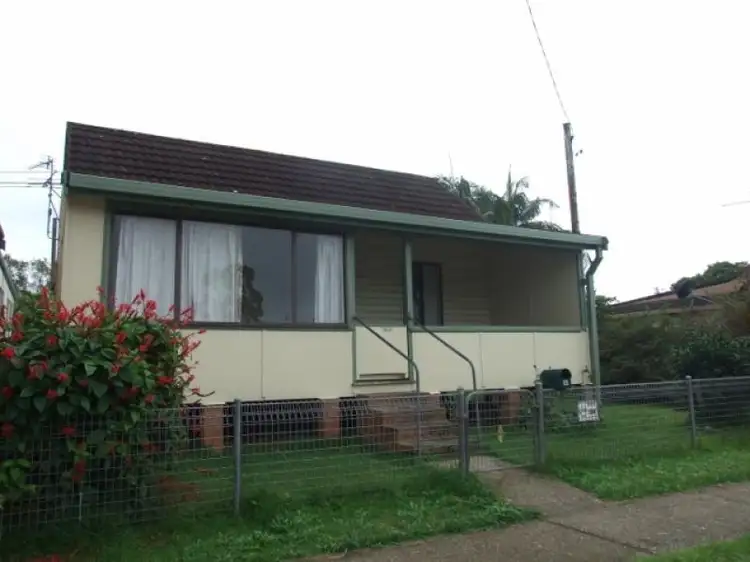 13 McKay Street, Macksville NSW 2447