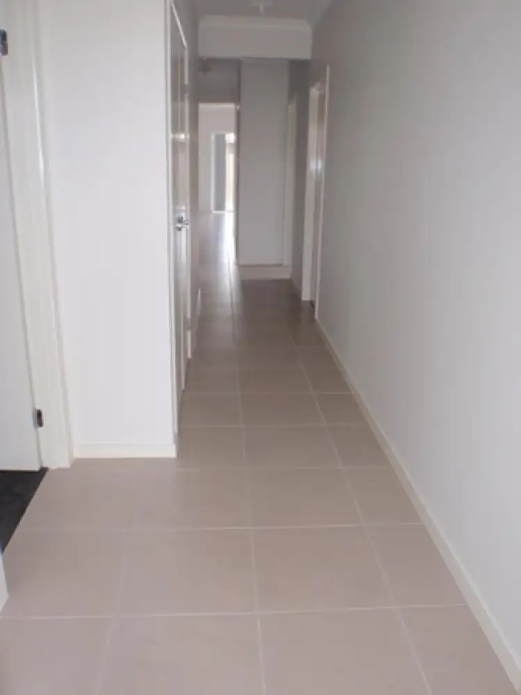 Fifth view of Homely house listing, 7 Sandon  Place, Kelso QLD 4815