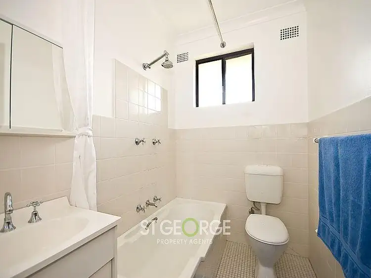 Fourth view of Homely apartment listing, 2/11 Bridge Street, Penshurst NSW 2222