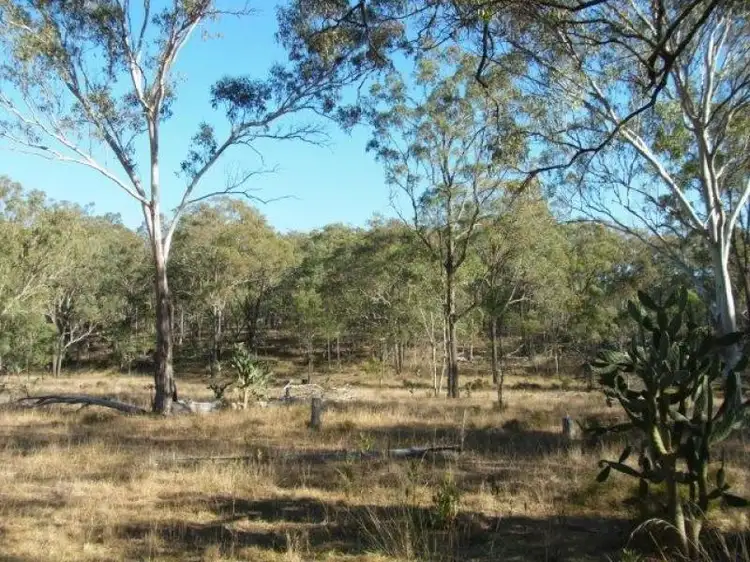 7008 Tralee  Road, Pratten QLD 4370