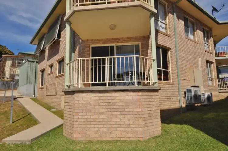 2/10 Durkin  Street, Macksville NSW 2447