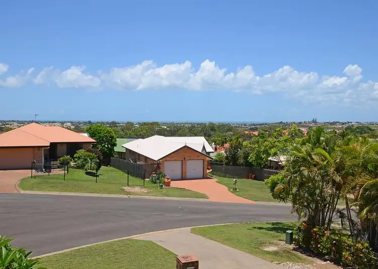 8 Nicholson Court