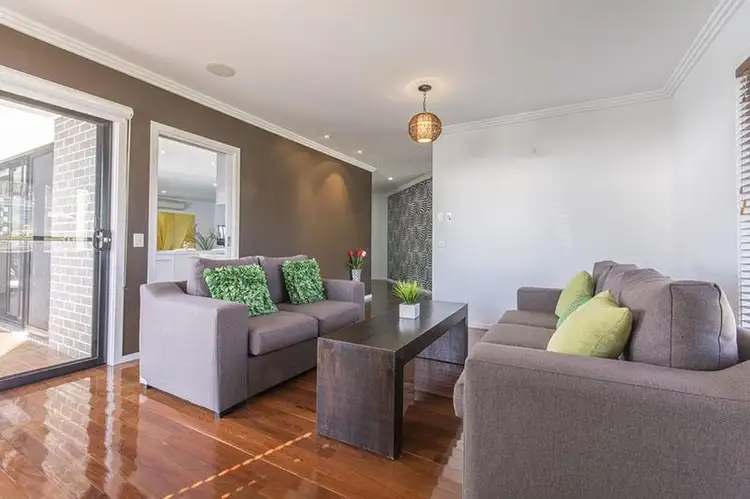Fourth view of Homely house listing, 5 The Crest, Mirador NSW 2548
