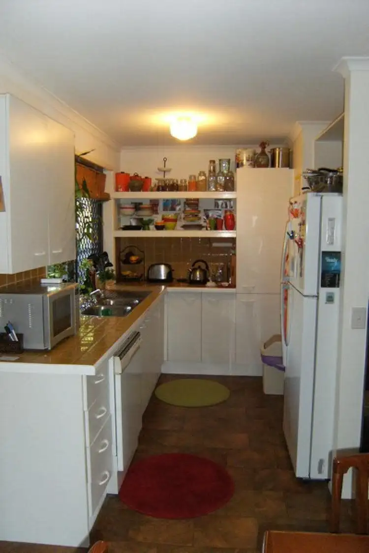 Sixth view of Homely house listing, 1/18 Elm Court, Labrador QLD 4215