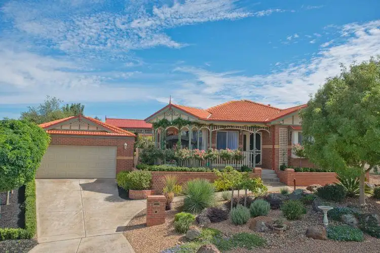 82 Clifton  Drive, Bacchus Marsh VIC 3340