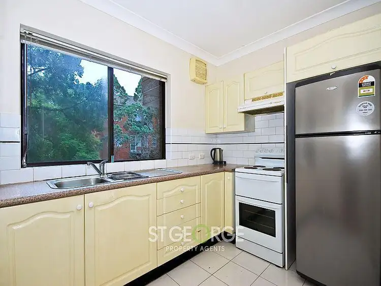 Fifth view of Homely apartment listing, 6/4 Nelson Street, Penshurst NSW 2222