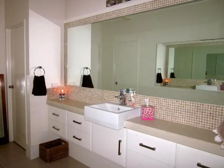 Seventh view of Homely house listing, 16 Lorama Place, Kuraby QLD 4112