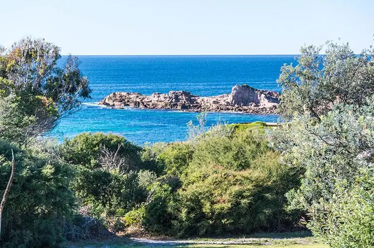 14 Dolphin Cove Drive, Tura Beach NSW 2548