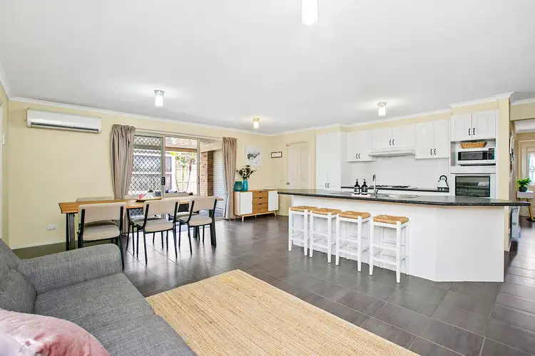 Seventh view of Homely house listing, 6 Bellairs Place, Koo Wee Rup VIC 3981