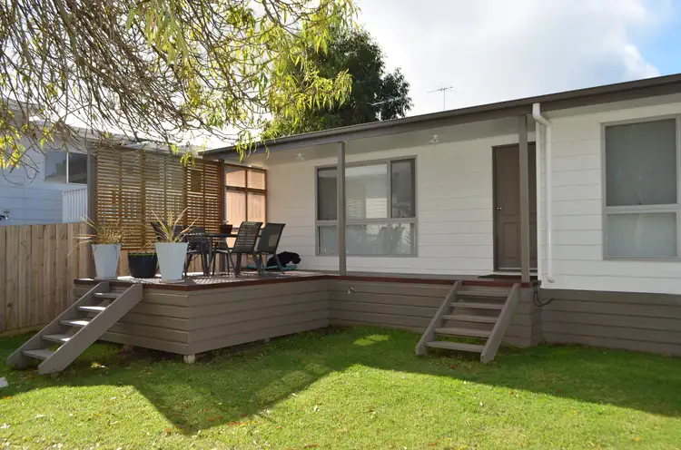 3B Caroline Avenue, Cowes VIC 3922