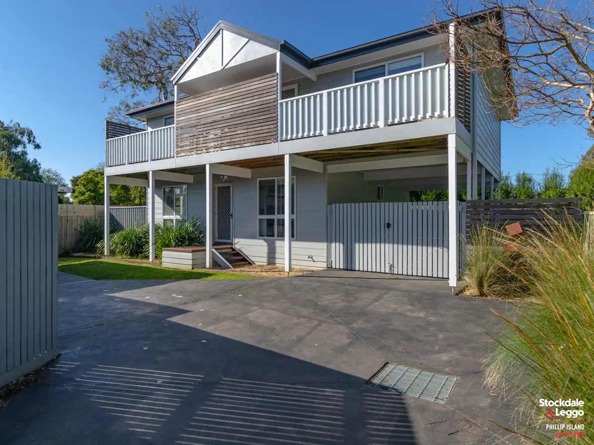 Main view of Homely house listing, 2/9 Shamrock Avenue, Cowes VIC 3922