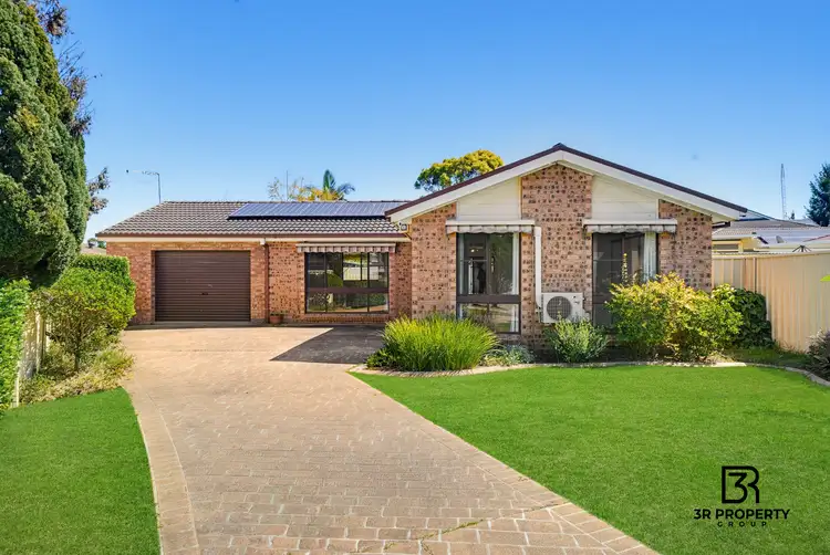 4 Sonia Place