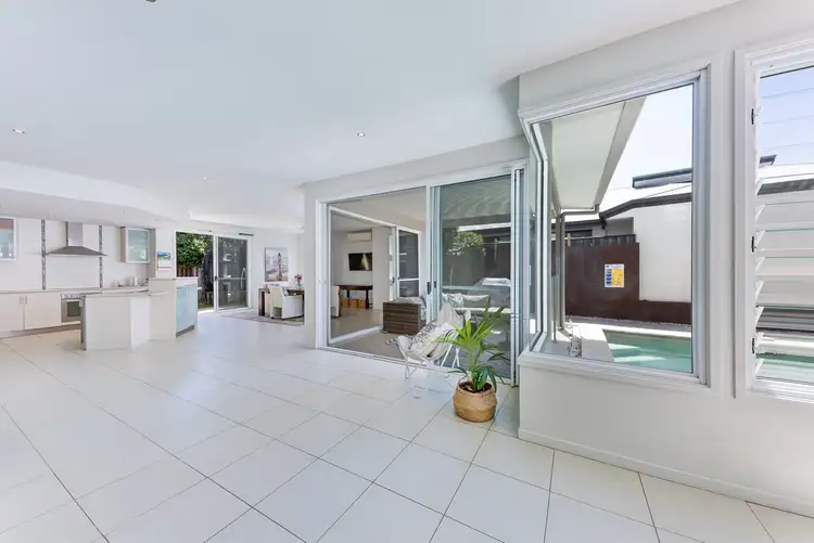 15 Ironhurst Place, Peregian Springs QLD 4573