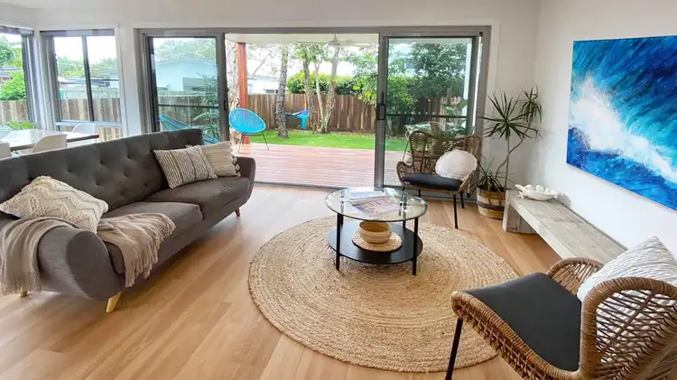 8B Pandanus Street, Mudjimba QLD 4564