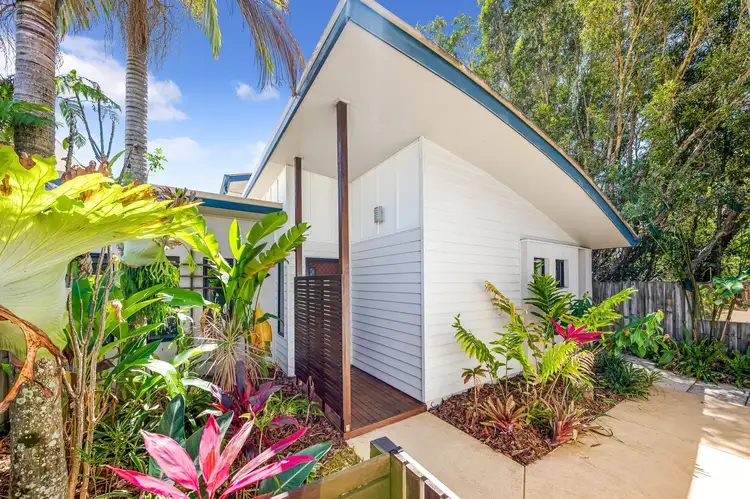 U2/7 Stephanie Close, Mudjimba QLD 4564
