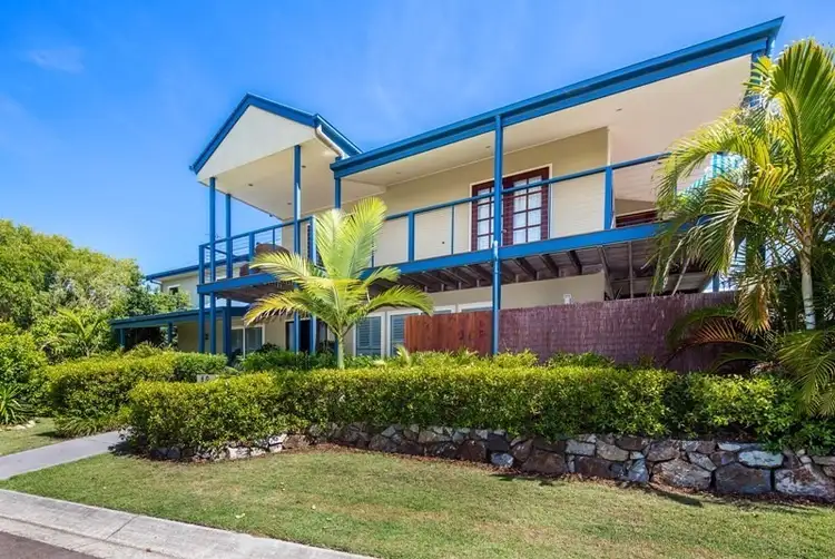 18 Lakedrive Crescent, Marcoola QLD 4564
