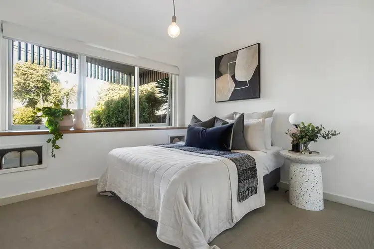 Fifth view of Homely apartment listing, 2/11 McDonald St, Mordialloc VIC 3195