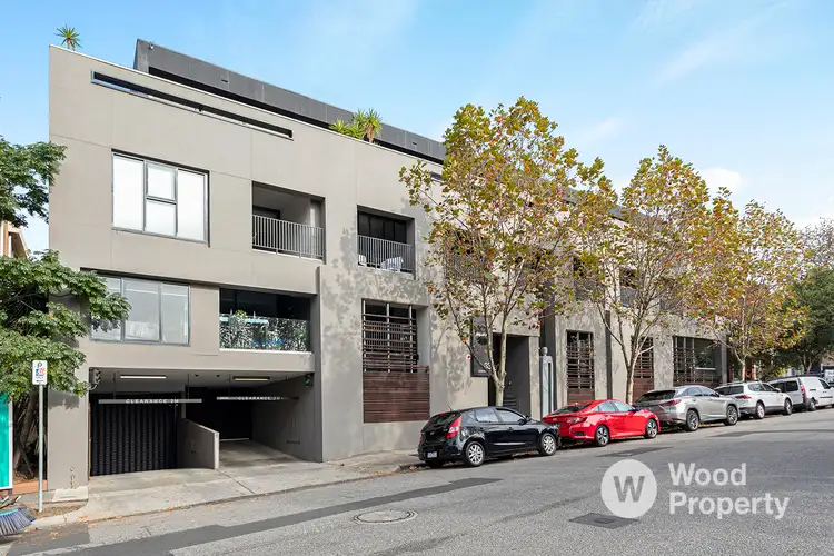 63 Acland Street