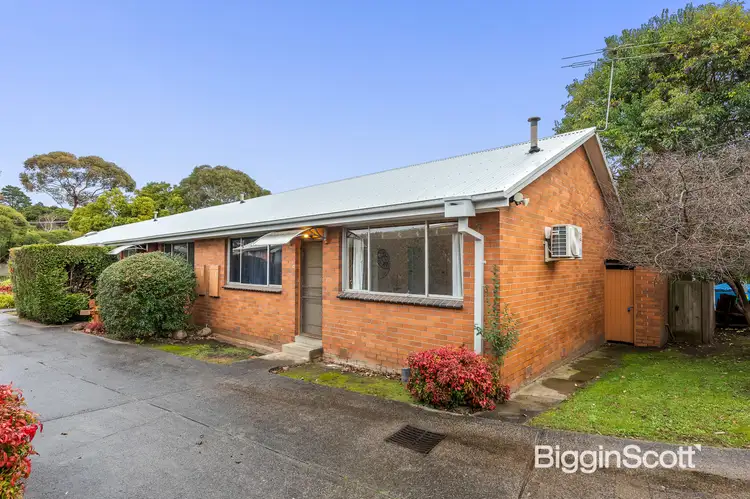 4/4-6 Rosedale Cres, Ringwood East VIC 3135