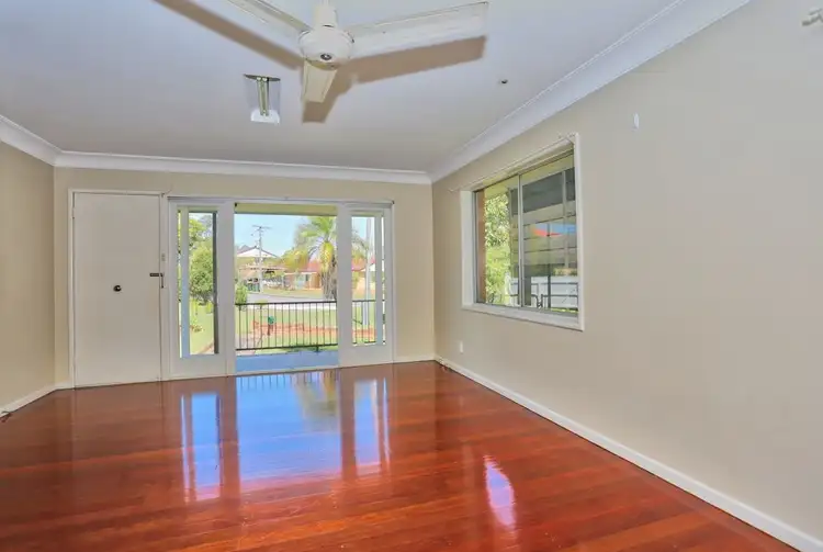 17 Benaud Street, Macgregor QLD 4109