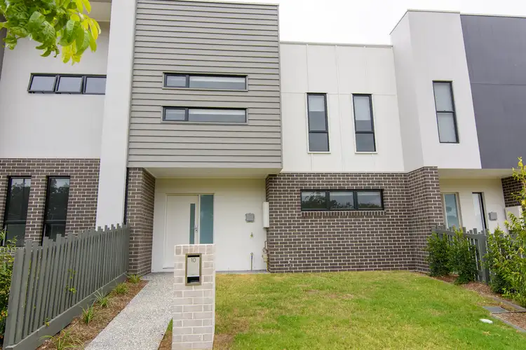 10 Venus St