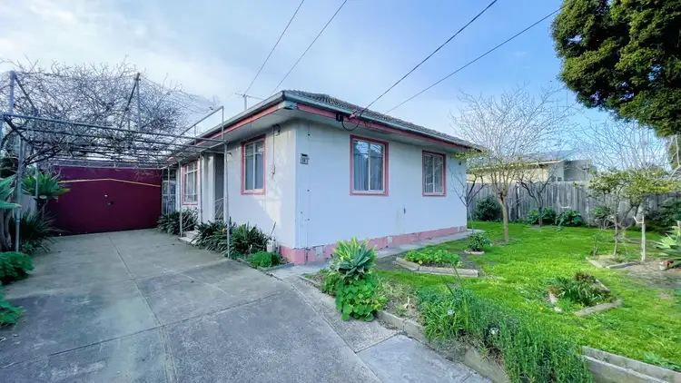 26 Kirby St