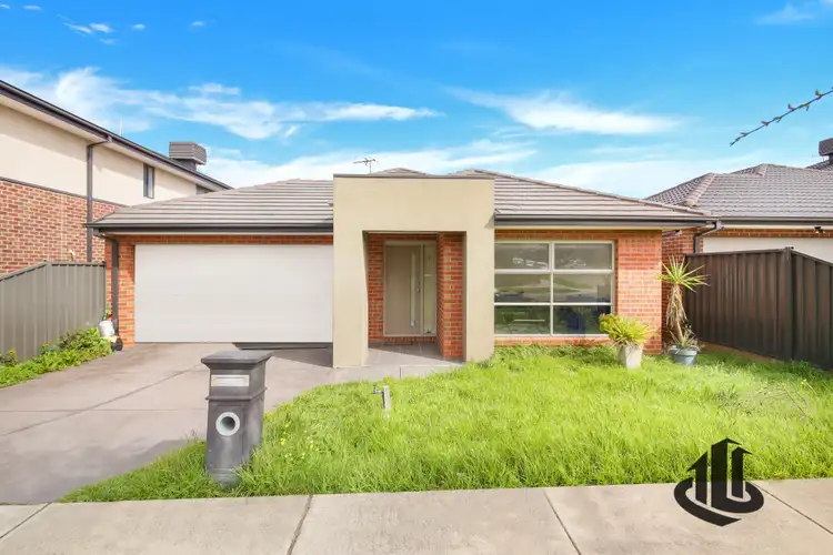 7 Dawnview Crescent, Roxburgh Park VIC 3064