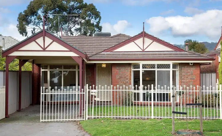 17B Windsor Avenue