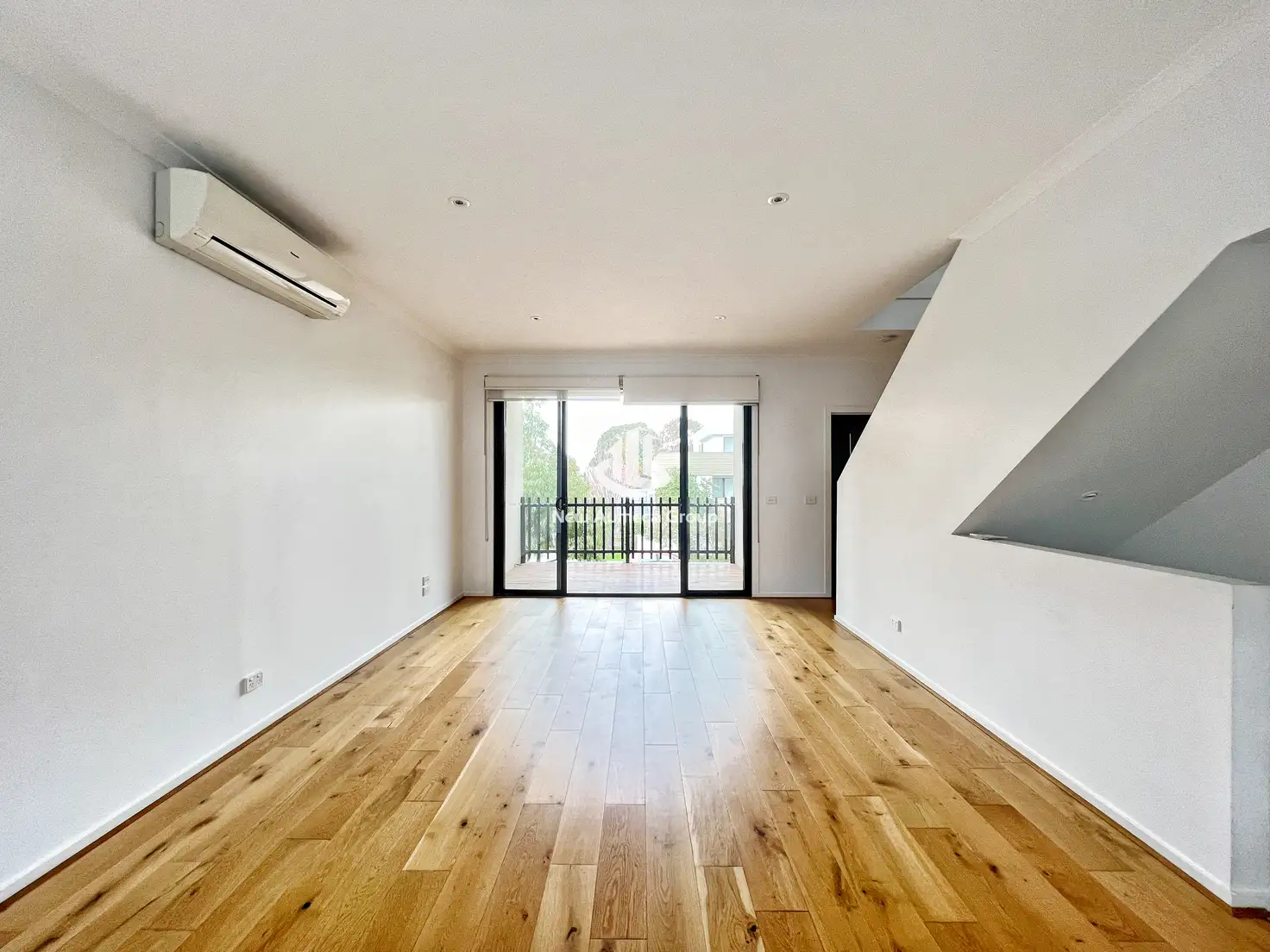 Main view of Homely townhouse listing, 31 Crefden St, Maidstone VIC 3012