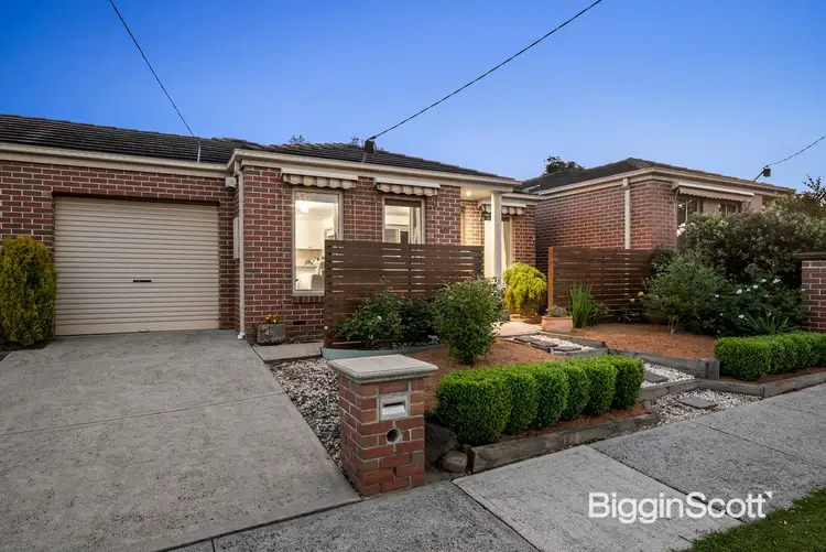 Main view of Homely unit listing, 28 Beresford Rd, Lilydale VIC 3140
