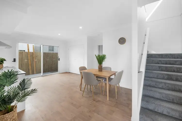 Fifth view of Homely apartment listing, 2/27 Stanley Road, Camp Hill QLD 4152