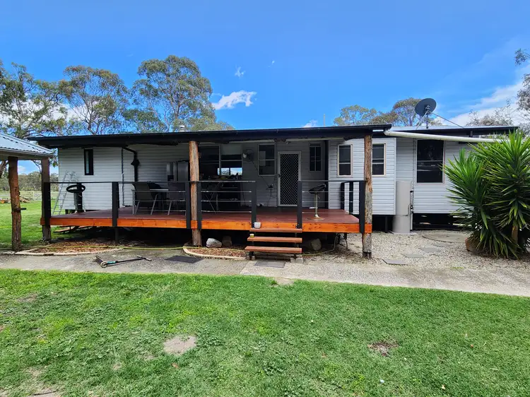 27 Francia Lane, Glen Aplin QLD 4381
