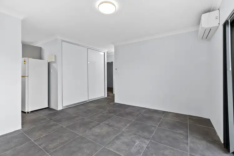 Fourth view of Homely apartment listing, 5/8 Brisbane St, St Lucia QLD 4067