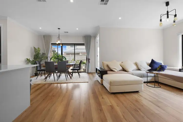 12 Ringarooma Dr, Truganina VIC 3029