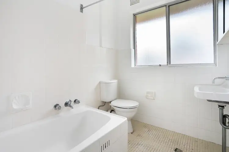 Third view of Homely apartment listing, 6/8 Ilikai Place, Dee Why NSW 2099