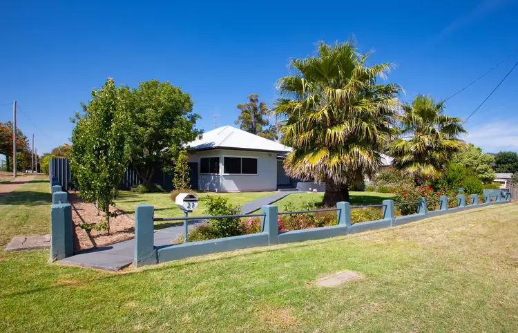 Second view of Homely house listing, 27 Hawkins St, Wellington NSW 2820