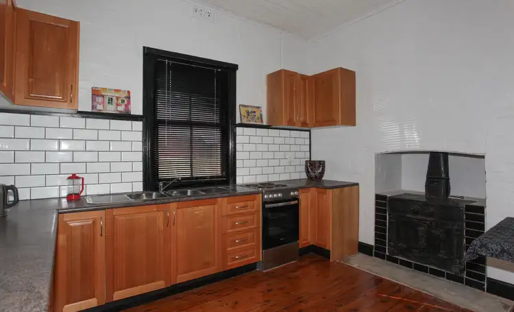 Sixth view of Homely house listing, 115 Swift St, Wellington NSW 2820