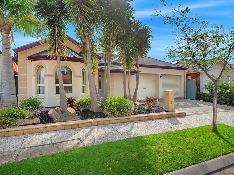 6 Hinchinbrook Ave, Mawson Lakes SA 5095