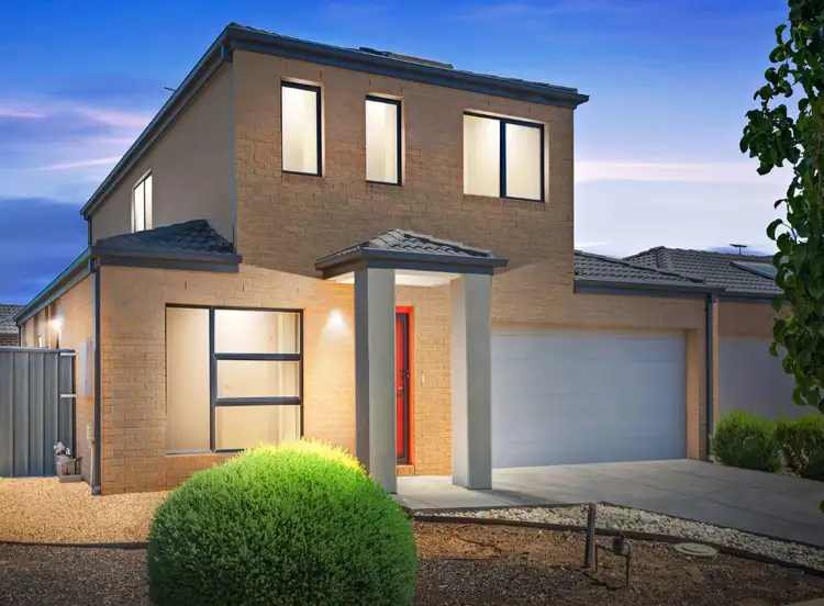 8 Gillian Pl, Point Cook VIC 3030