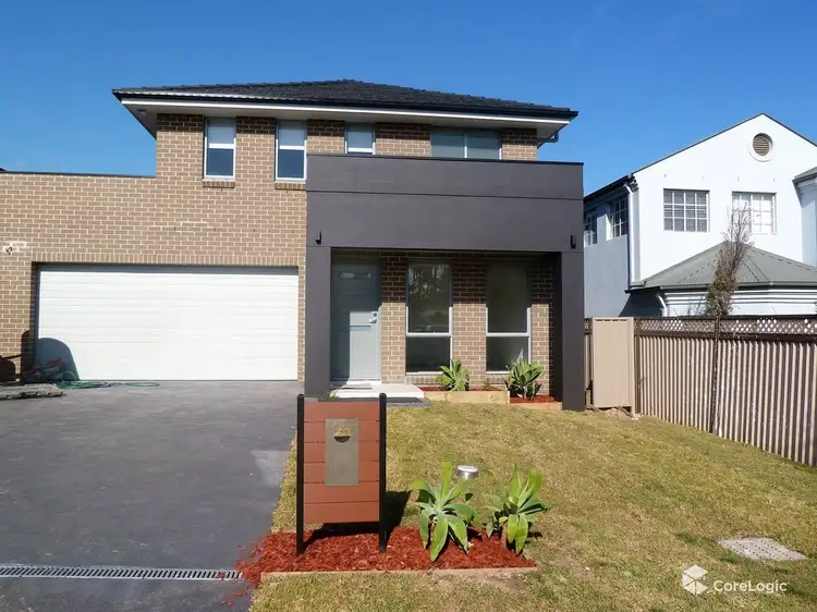 1A Mustang Avenue
